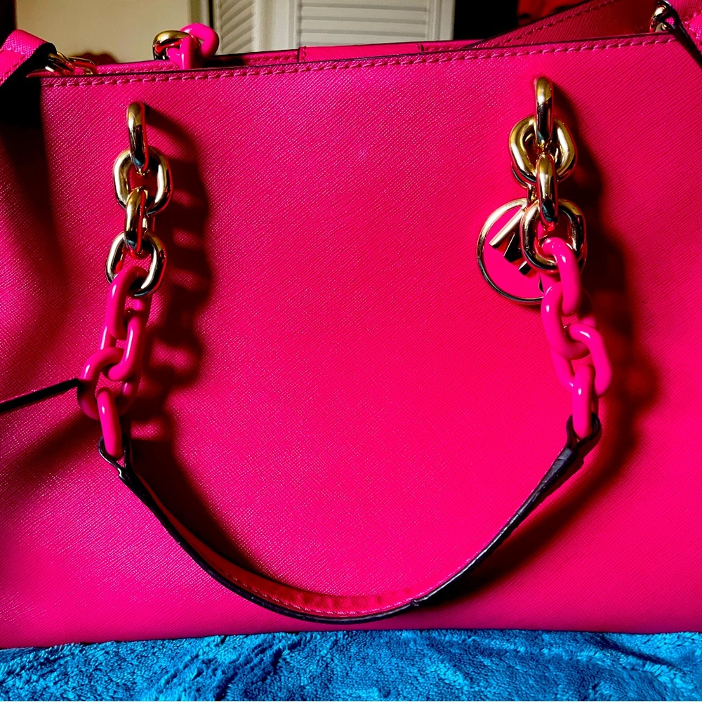 Beautiful pink, Michael Kors shoulder bag